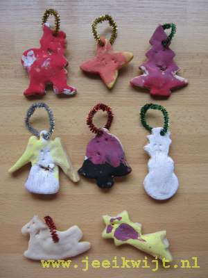 Kerstknutsel brooddeegfiguurtjes