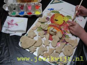 Kerstknutsel brooddeegfiguurtjes