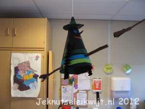 Halloween knutsel heks
