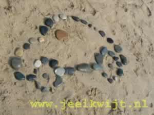 Strand tekening van keitjes