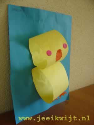 Paasknutsel kuikentje van papier