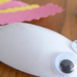 Libelle knutselen van plastic lepel